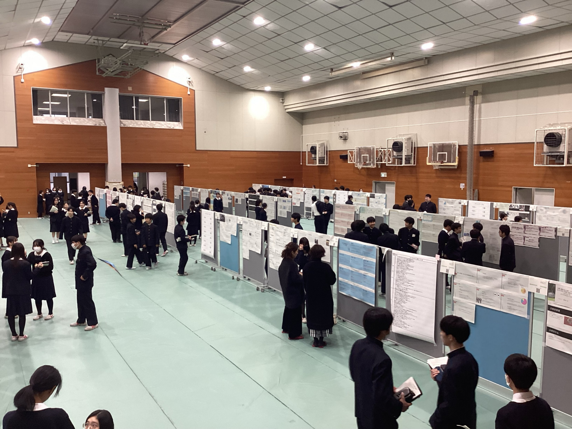 １　体育館風景